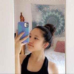 Meet your Posher, Leah